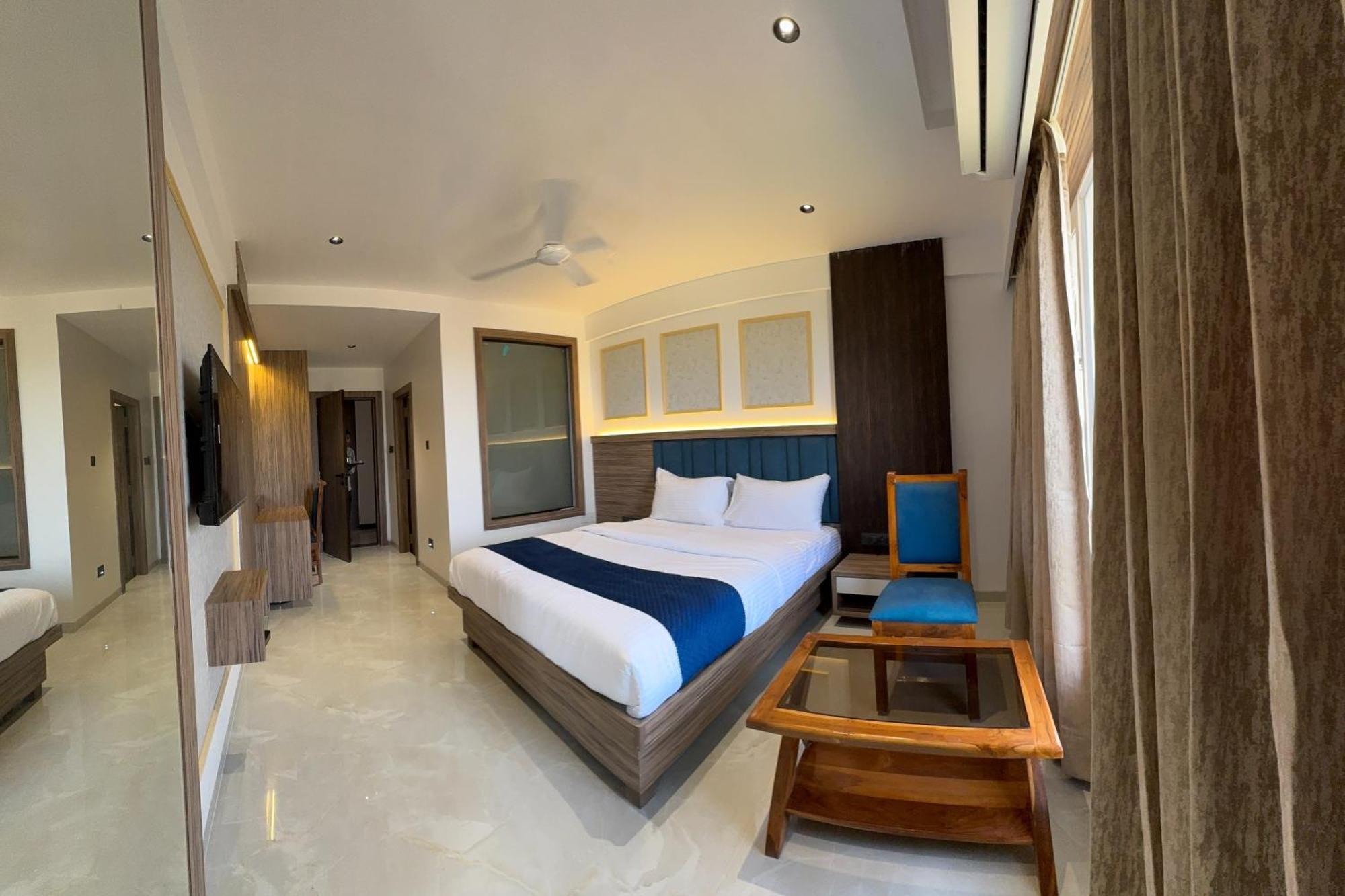 Hotel Kushala Grand, Dombivali Mangrul Exterior foto