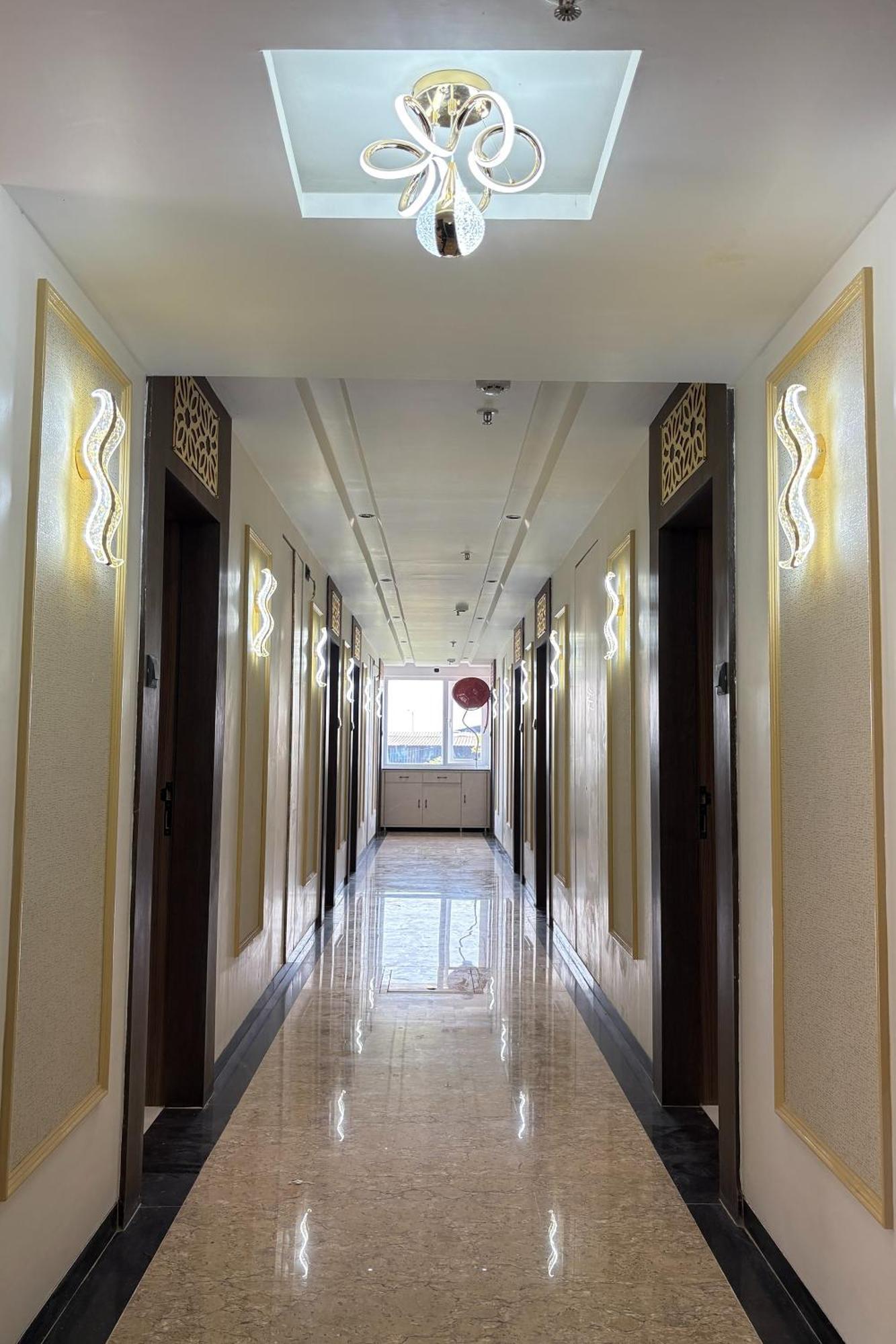 Hotel Kushala Grand, Dombivali Mangrul Exterior foto