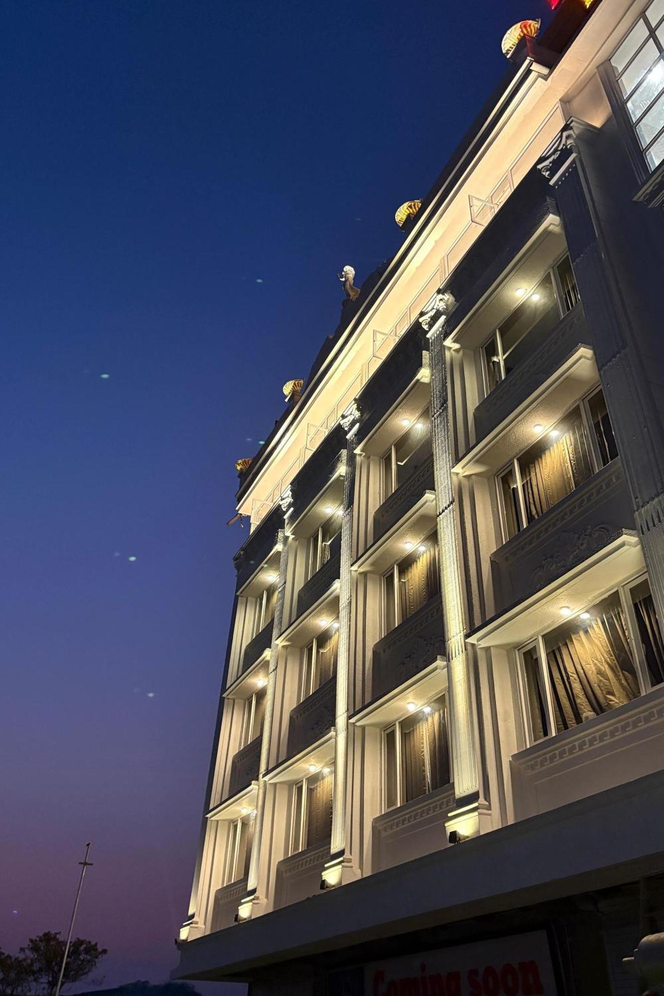 Hotel Kushala Grand, Dombivali Mangrul Exterior foto